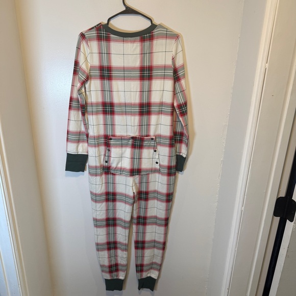 Hearth & Hand with magnolia Christmas pajamas plaid women's size small NWT - Picture 2 of 5